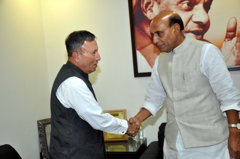 meeting-with-Chattisgarh-Governor-Shri-Shekhar-Dutt-1