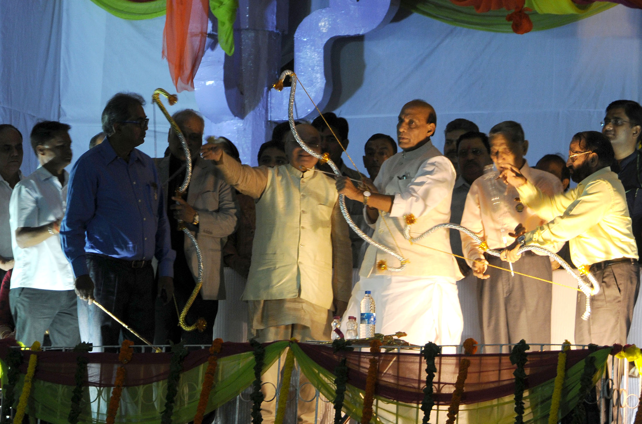 The Union Home Minister, Shri Rajnath Singh at the Dussehra celebrations, at Ramleela Maidan on the auspicious occasion of Vijay Dashmi, in Delhi on October 22, 2015.