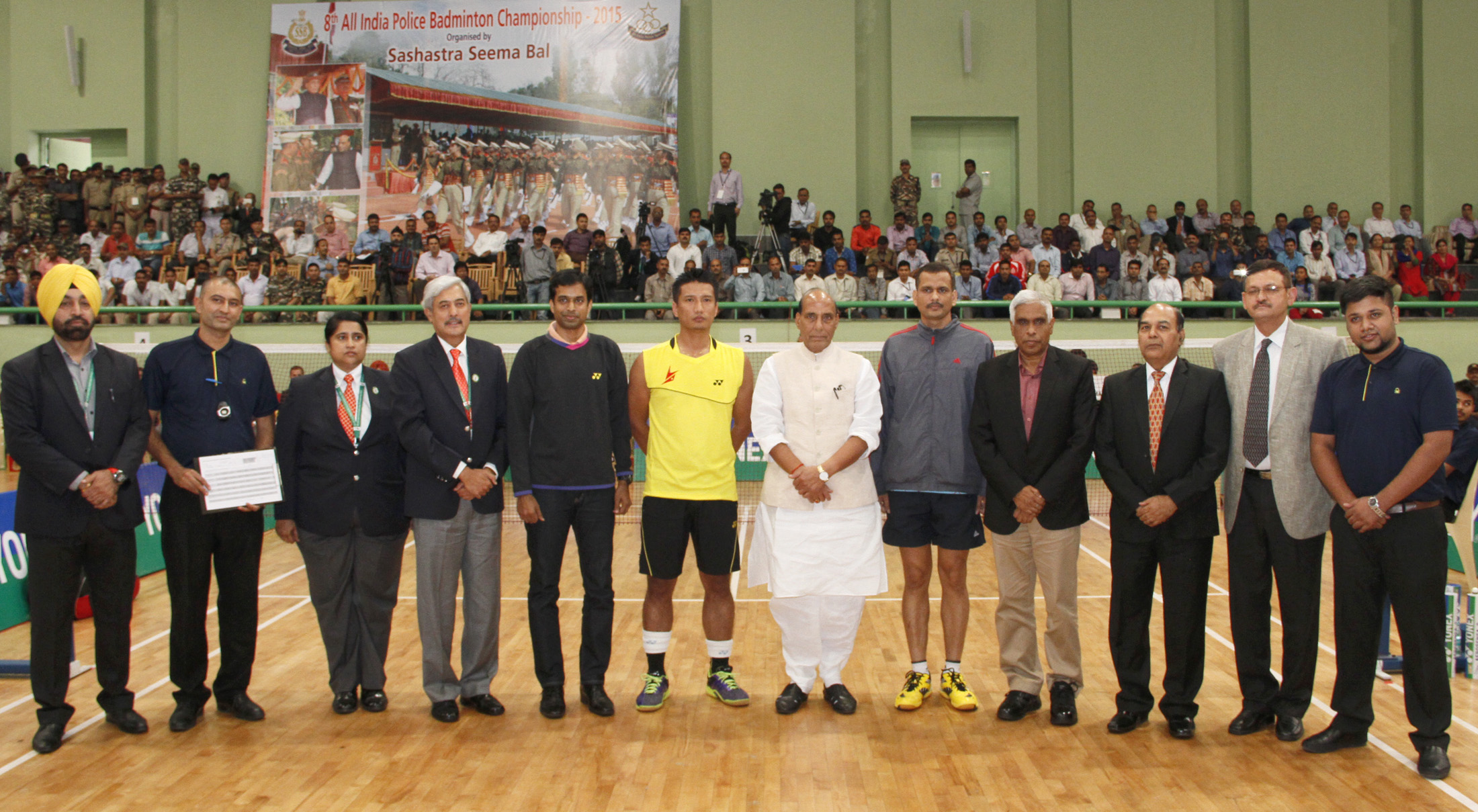 The Union Home Minister, Shri Rajnath Singh in a group photograph with the award winners, during the Closing Ceremony of the 8th All-India Police Badminton Championship-2015, in New Delhi on November 06, 2015.  	The Director General, Sashastra Seema Bal, Shri B.D. Sharma is also seen.
