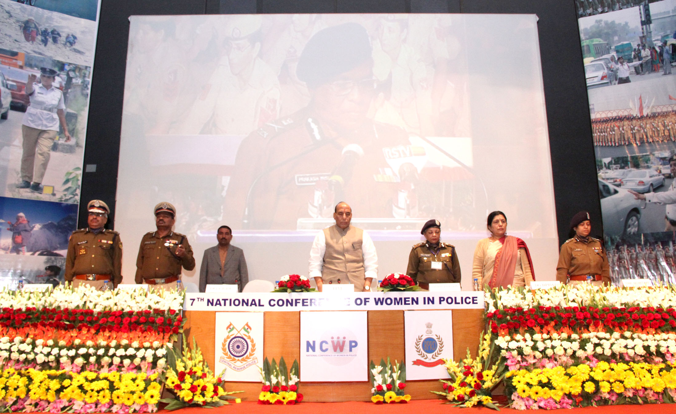 The Union Home Minister, Shri Rajnath Singh and senior officers of Police observing silence for the Martyrs of Police personnel at the 7th National Conference on Women in Police, at CRPF Academy, Kadarpur, Gurgaon on January 06, 2016.