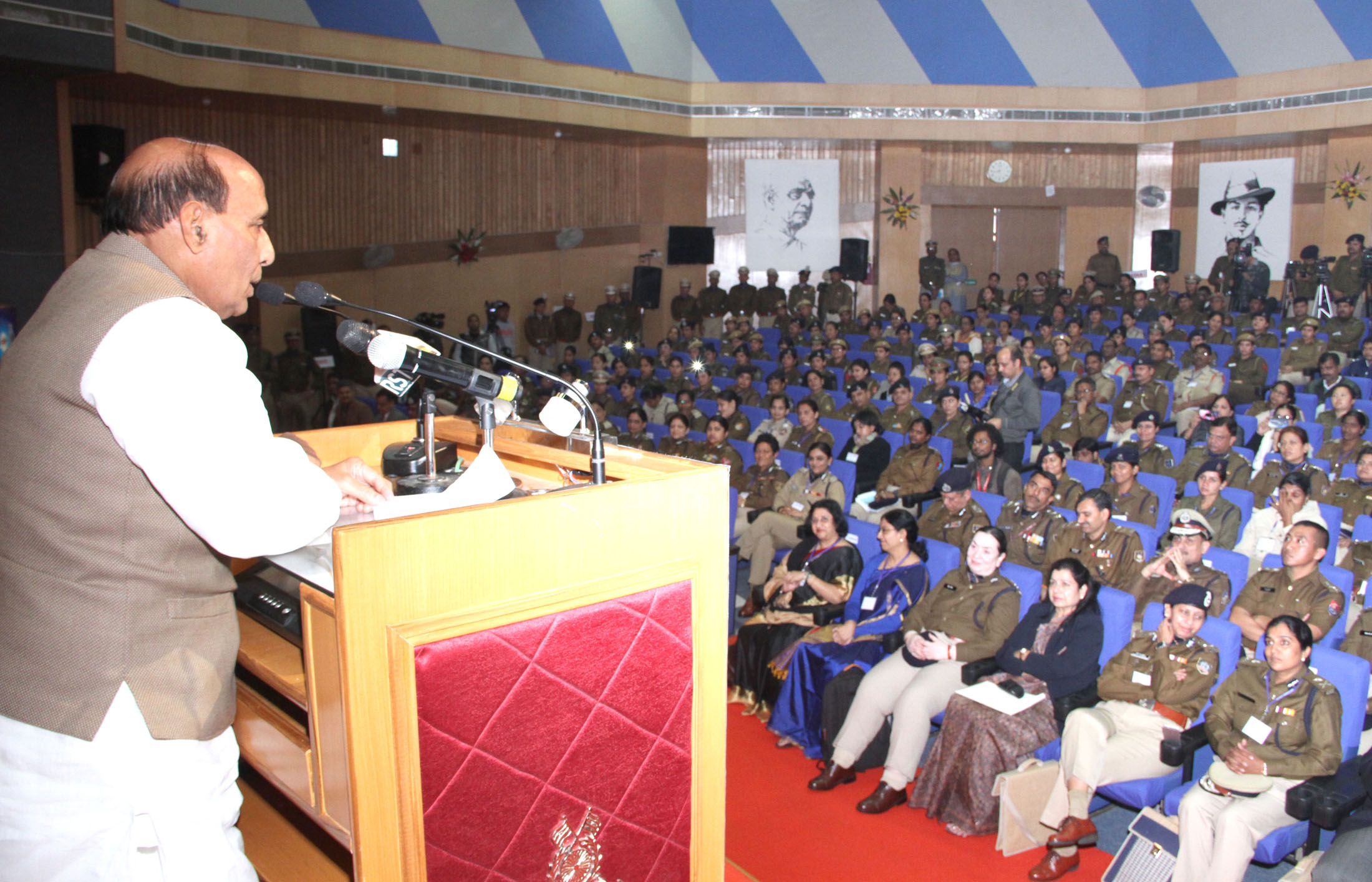 The Union Home Minister, Shri Rajnath Singh addressing at the inaugural session of the 7th National Conference on Women in Police, at CRPF Academy, in Kadarpur, Gurgaon on January 06, 2016.