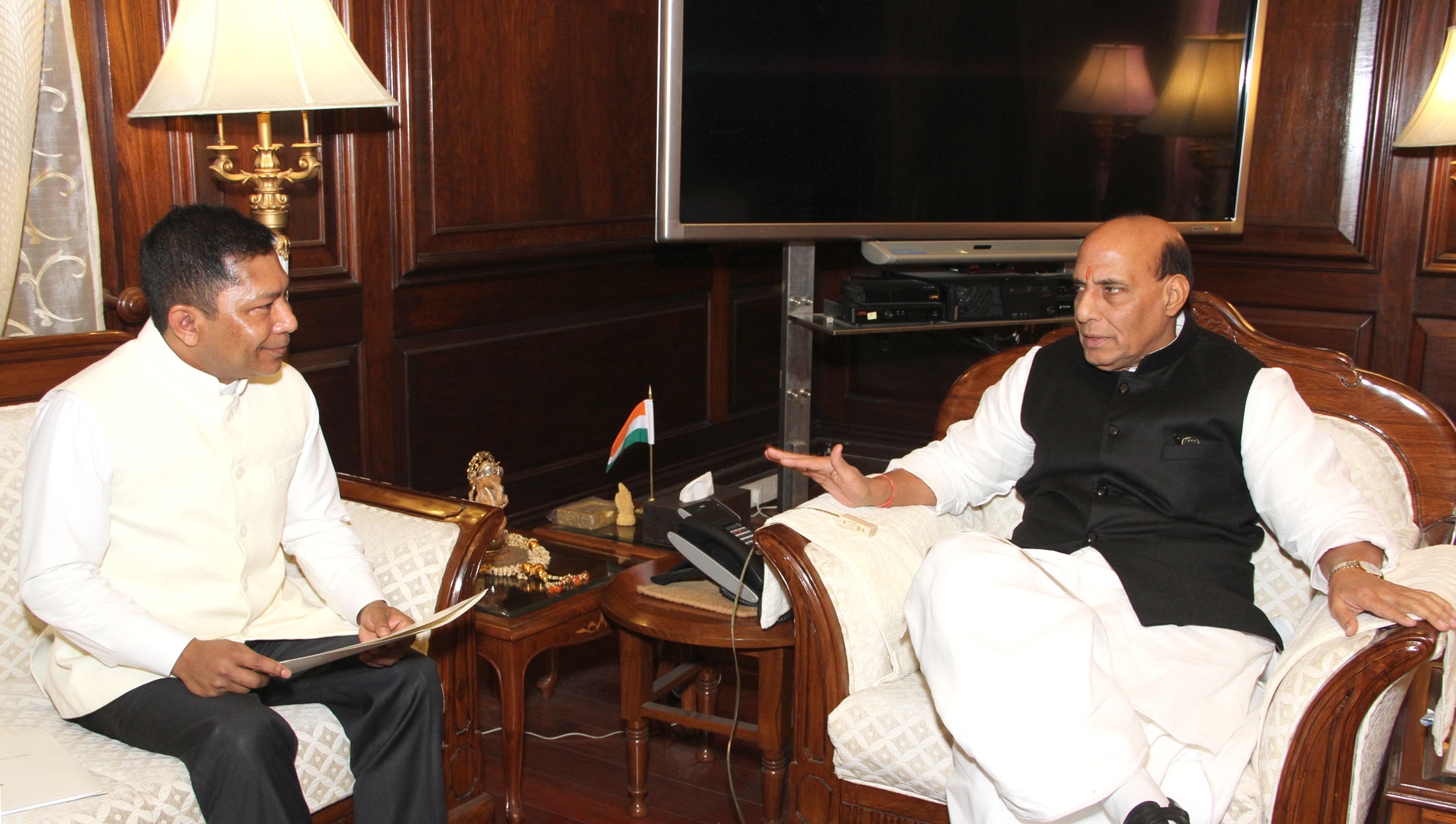 The Chief Minister of Meghalaya, Dr. Mukul Sangma calling on the Union Home Minister, Shri Rajnath Singh, in New Delhi on January 18, 2016.