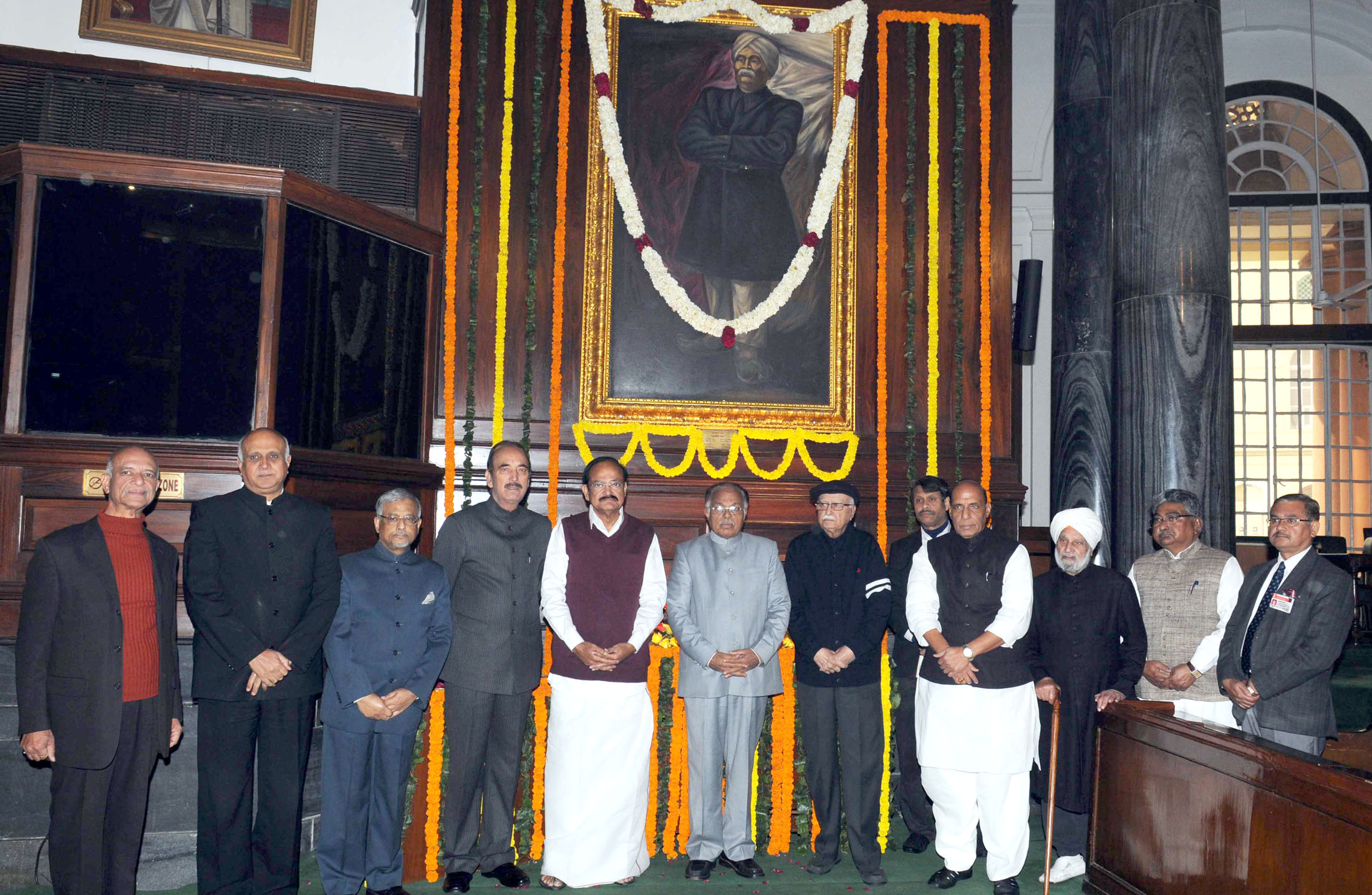 The Union Minister for Urban Development, Housing and Urban Poverty Alleviation and Parliamentary Affairs, Shri M. Venkaiah Naidu, the Union Home Minister, Shri Rajnath Singh and other dignitaries paid tributes to Lala Lajpat Rai on his birth anniversary, at Parliament House, in New Delhi on January 28, 2016.