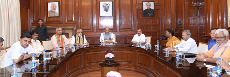 A delegation of the Members of Parliament from Bihar calling on the Union Home Minister, Shri Rajnath Singh in New Delhi on May 10, 2016.