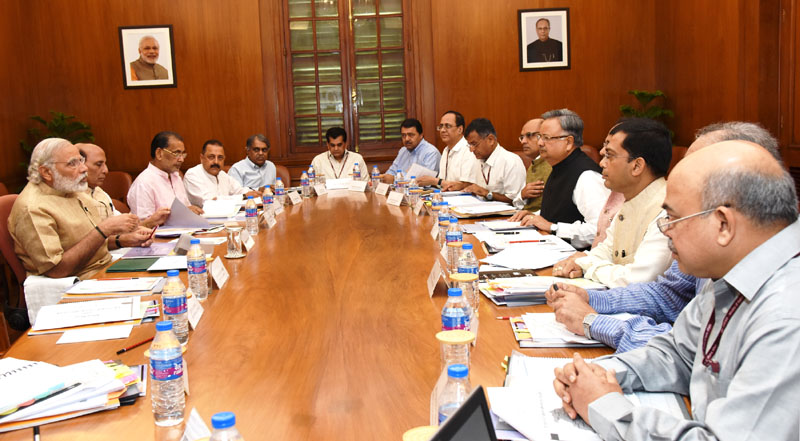 The Prime Minister, Shri Narendra Modi chairing a high level meeting on drought and water scarcity with the Chief Minister of Chhattisgarh, Dr. Raman Sing, in New Delhi on May 17, 2016.