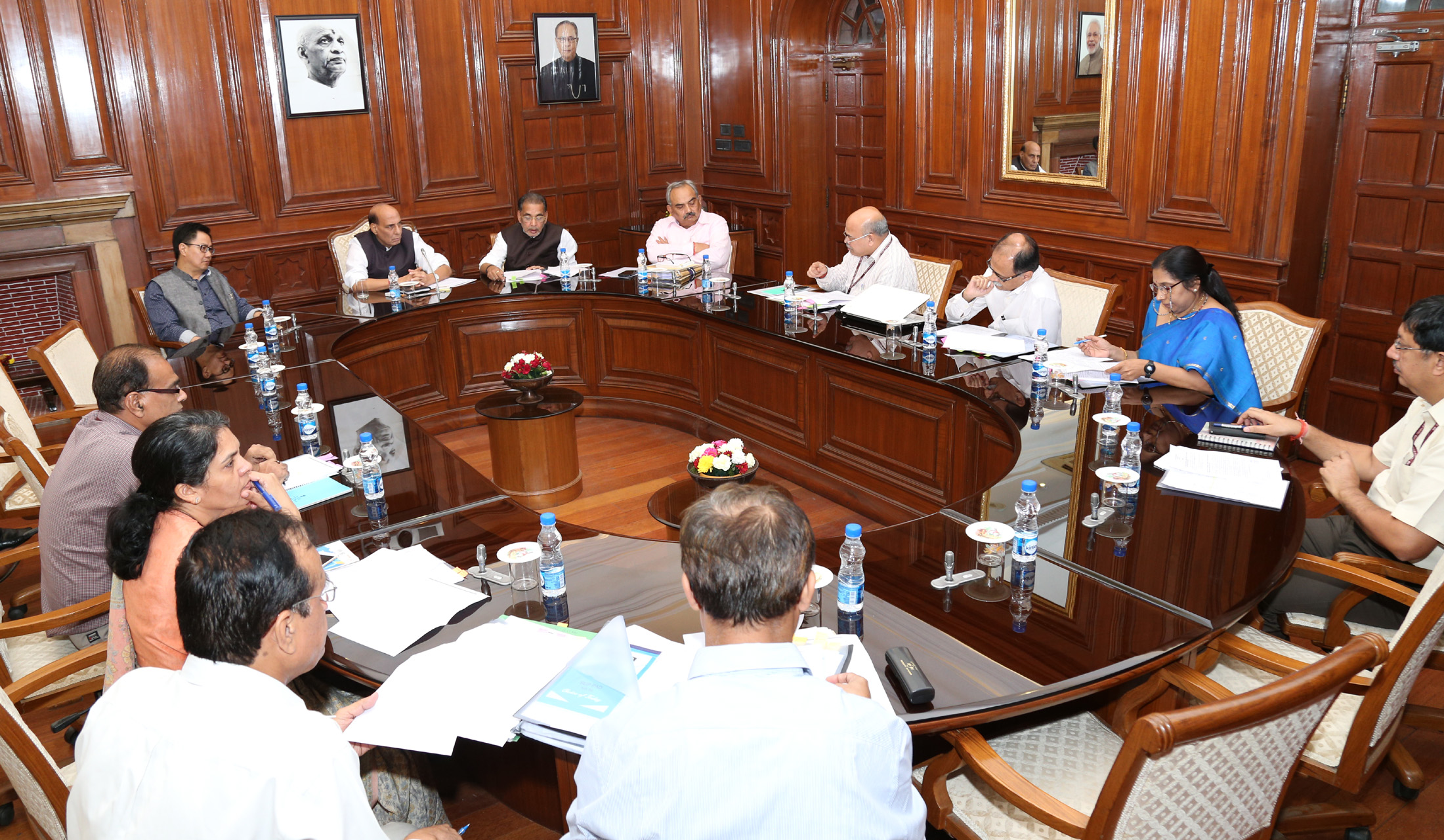 The Union Home Minister, Shri Rajnath Singh chairing a meeting of the High Level Committee for Central Assistance to drought affected Maharashtra, in New Delhi on September 28, 2016.  The Union Minister for Agriculture and Farmers Welfare, Shri Radha Mohan Singh, the Minister of State for Home Affairs, Shri Kiren Rijiju, the Union Home Secretary, Shri Rajiv Mehrishi and senior officers of the Ministries of Home, Finance and Agriculture are also seen.