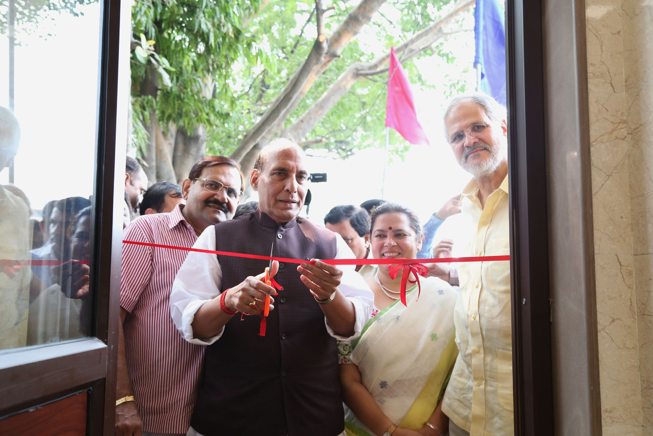 The Union Home Minister, Shri Rajnath Singh inaugurating the NDMC's Smart Public Toilet Utility at Rafi Marg-Chelmsford Club, in New Delhi on October 02, 2016. The Lt. Governor of Delhi, Shri Najeeb Jung is also seen.