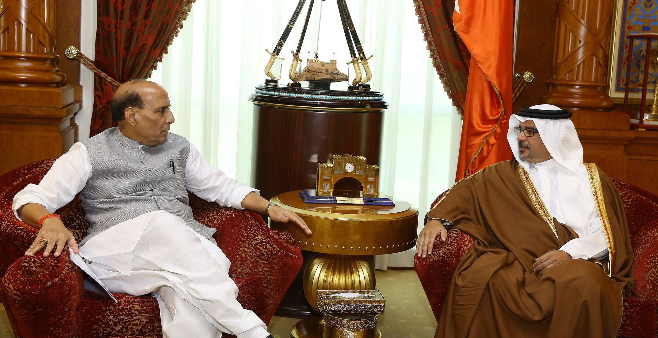The Union Home Minister, Shri Rajnath Singh meeting the Crown Prince of Bahrain, Salman bin Hamad Al Khalifa, in Manama on October 24, 2016.