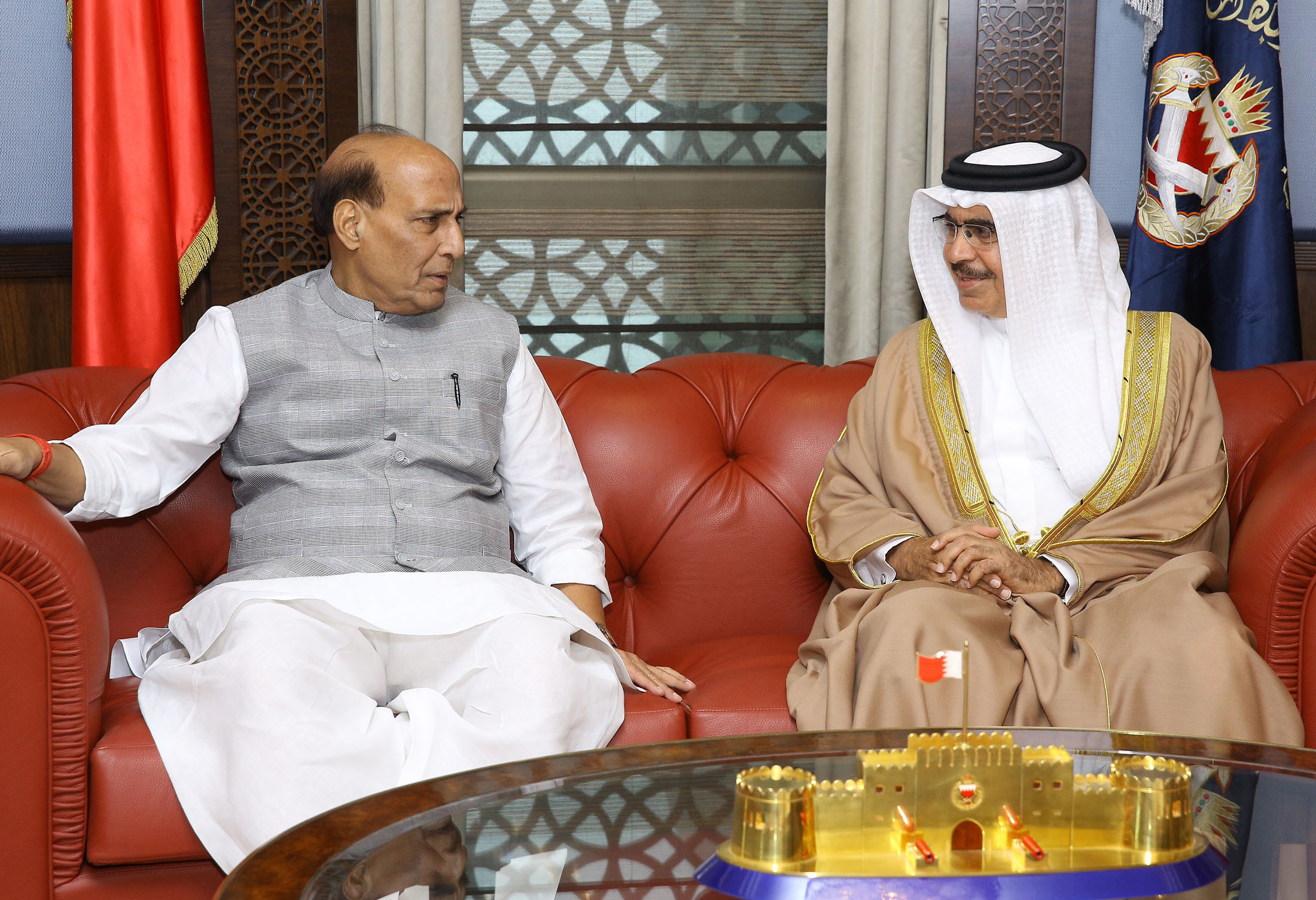 The Union Home Minister, Shri Rajnath Singh meeting the Minister of Interior of Bahrain, Lt. Gen. Sheikh Rashid Bin Abdulla Al Khalifa, in Manama on October 24, 2016.