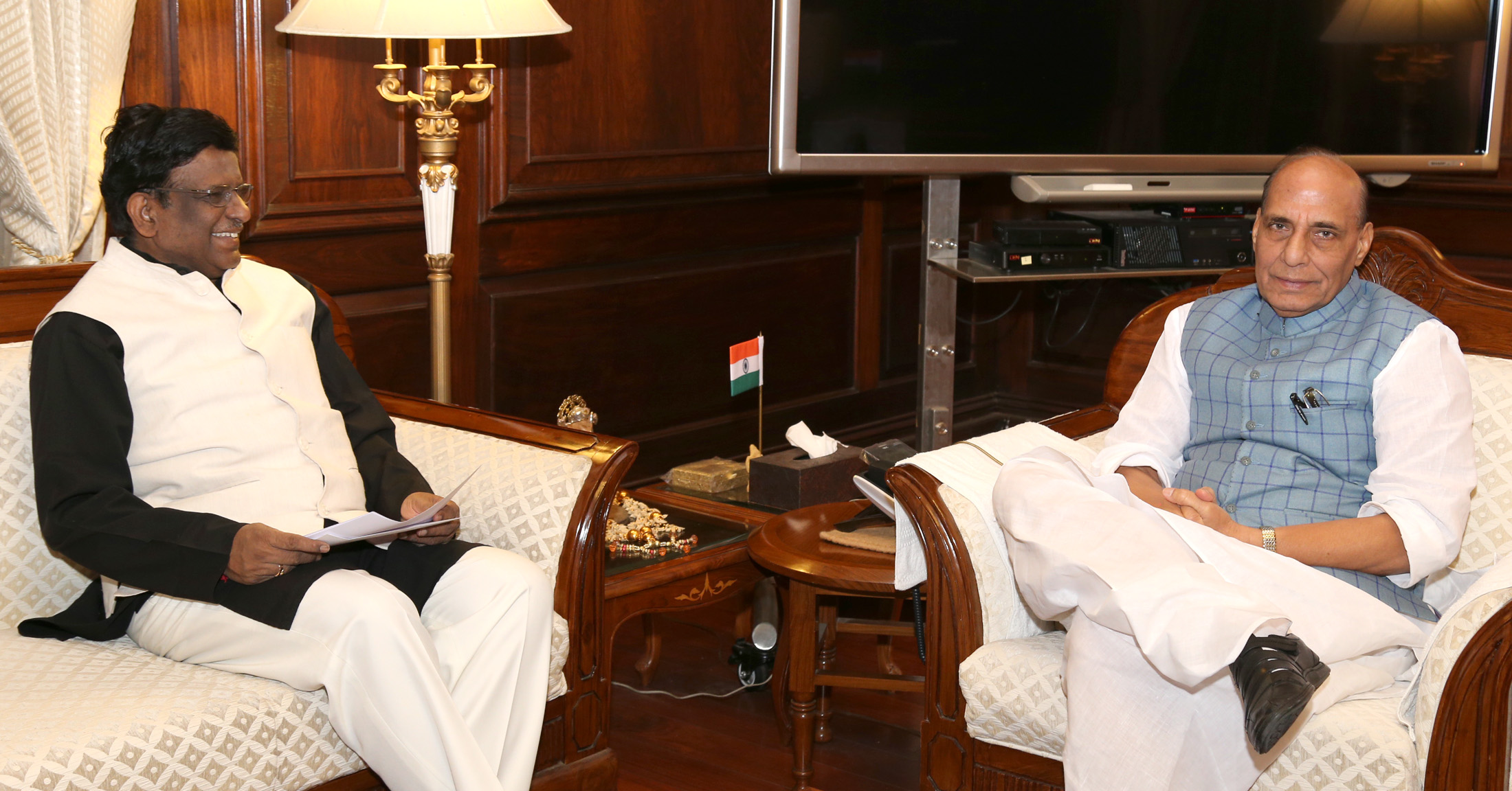 The Governor of Meghalaya, Shri V. Shanmuganathan calling on the Union Home Minister, Shri Rajnath Singh, in New Delhi on October 26, 2016.