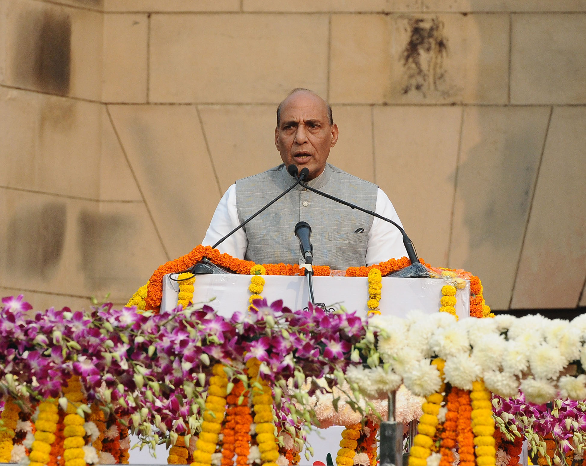 The Union Home Minister, Shri Rajnath Singh addressing at the flag-off ceremony of the Run for Unity, on the occasion of Rashtriya Ekta Diwas, at National Stadium, in New Delhi on October 31, 2016.