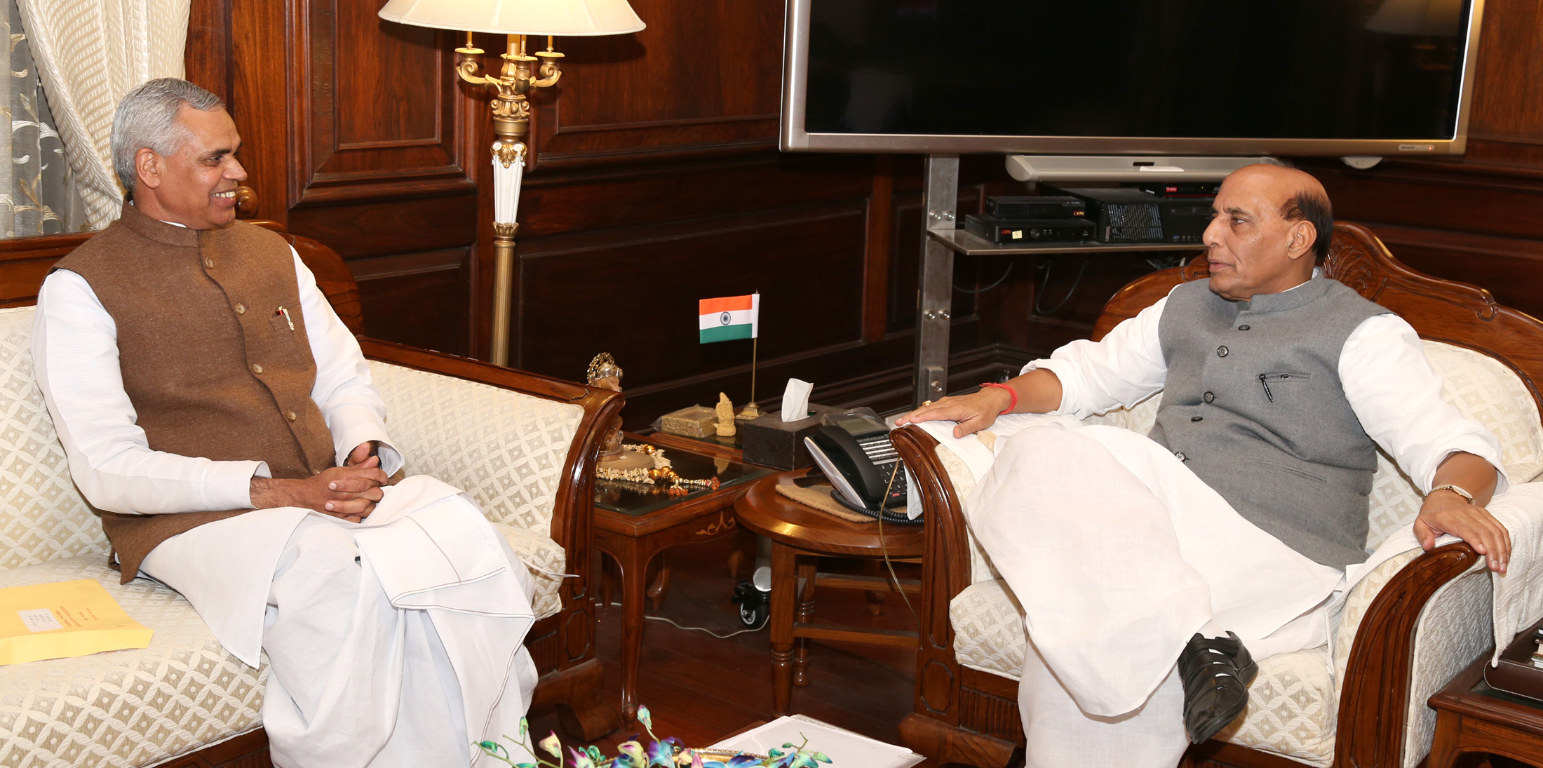 The Governor of Himachal Pradesh, Shri Acharya Devvrat calling on the Union Home Minister, Shri Rajnath Singh, in New Delhi on November 21, 2016.