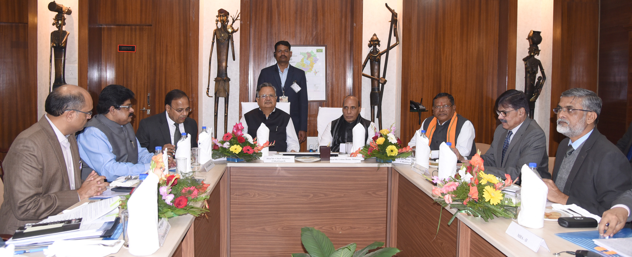 The Union Home Minister, Shri Rajnath Singh reviewing the LWE situation in Chhattisgarh state at a meeting with the Chief Minister of Chhattisgarh, Dr. Raman Singh and Senior Officials, in Raipur on January 16, 2017.  The Minister of Home, Jail and Public Health Engineering Department of Chhattisgarh, Shri Ramsewak Paikra and the Senior Security Adviser in the Union Home Ministry, Shri K. Vijay Kumar, are also seen.