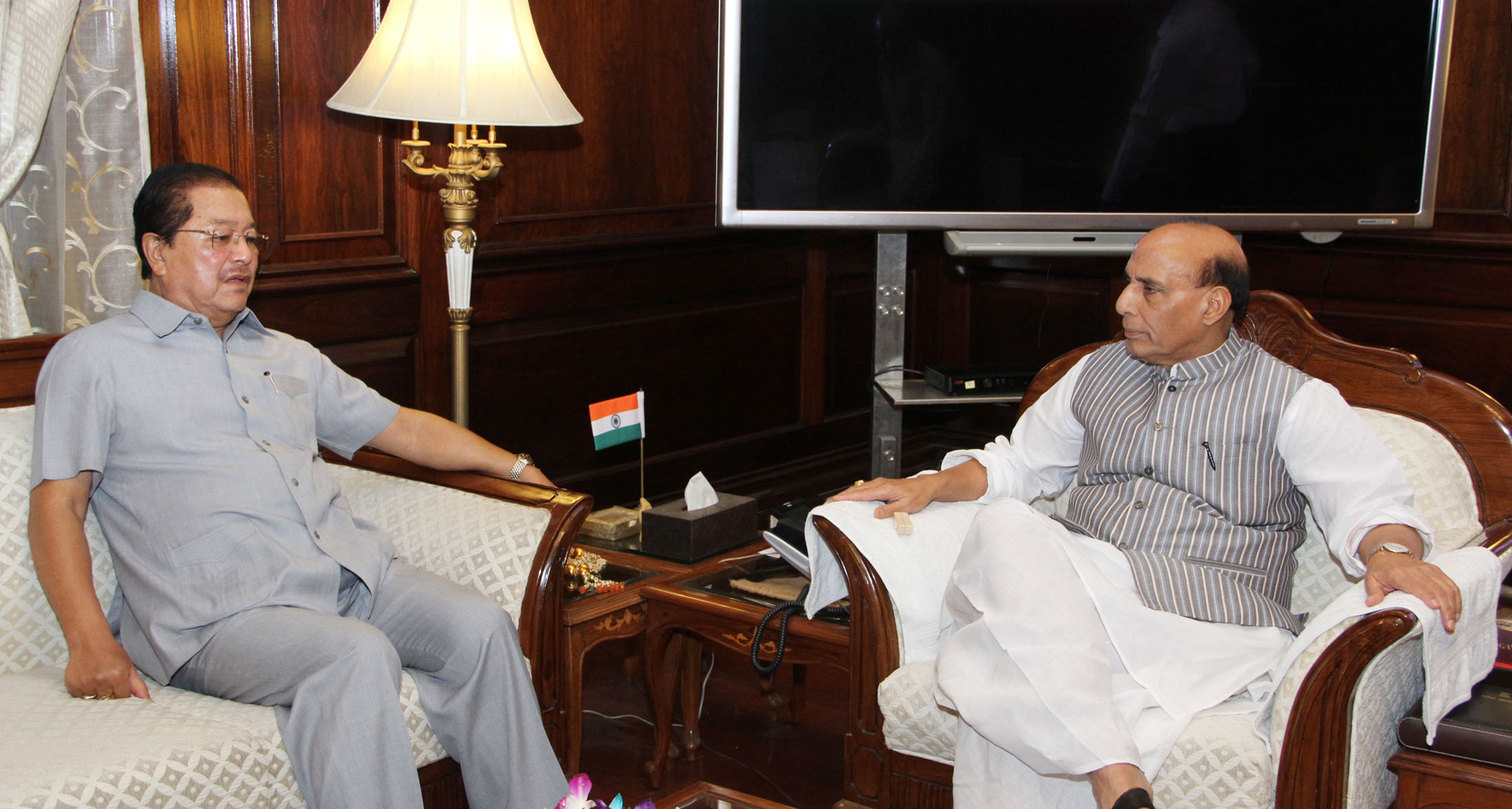 The Chief Minister of Mizoram, Shri Pu Lalthanhawla calling on the Union Home Minister, Shri Rajnath Singh, in New Delhi on May 30, 2017.