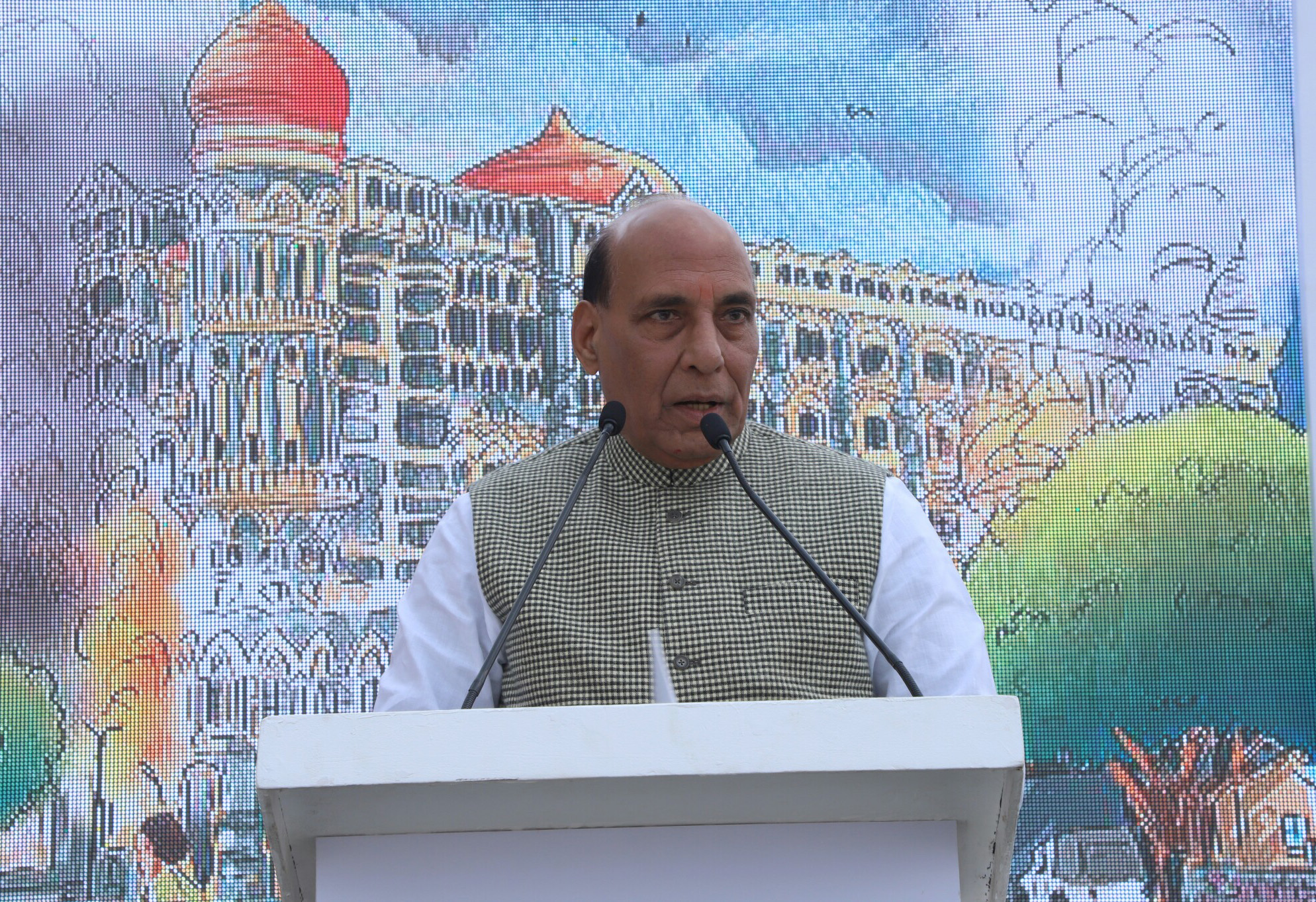 The Union Home Minister, Shri Rajnath Singh addressing the gathering, during a function to raise funds for the Bharat ke Veer fund, in New Delhi on January 20, 2018.