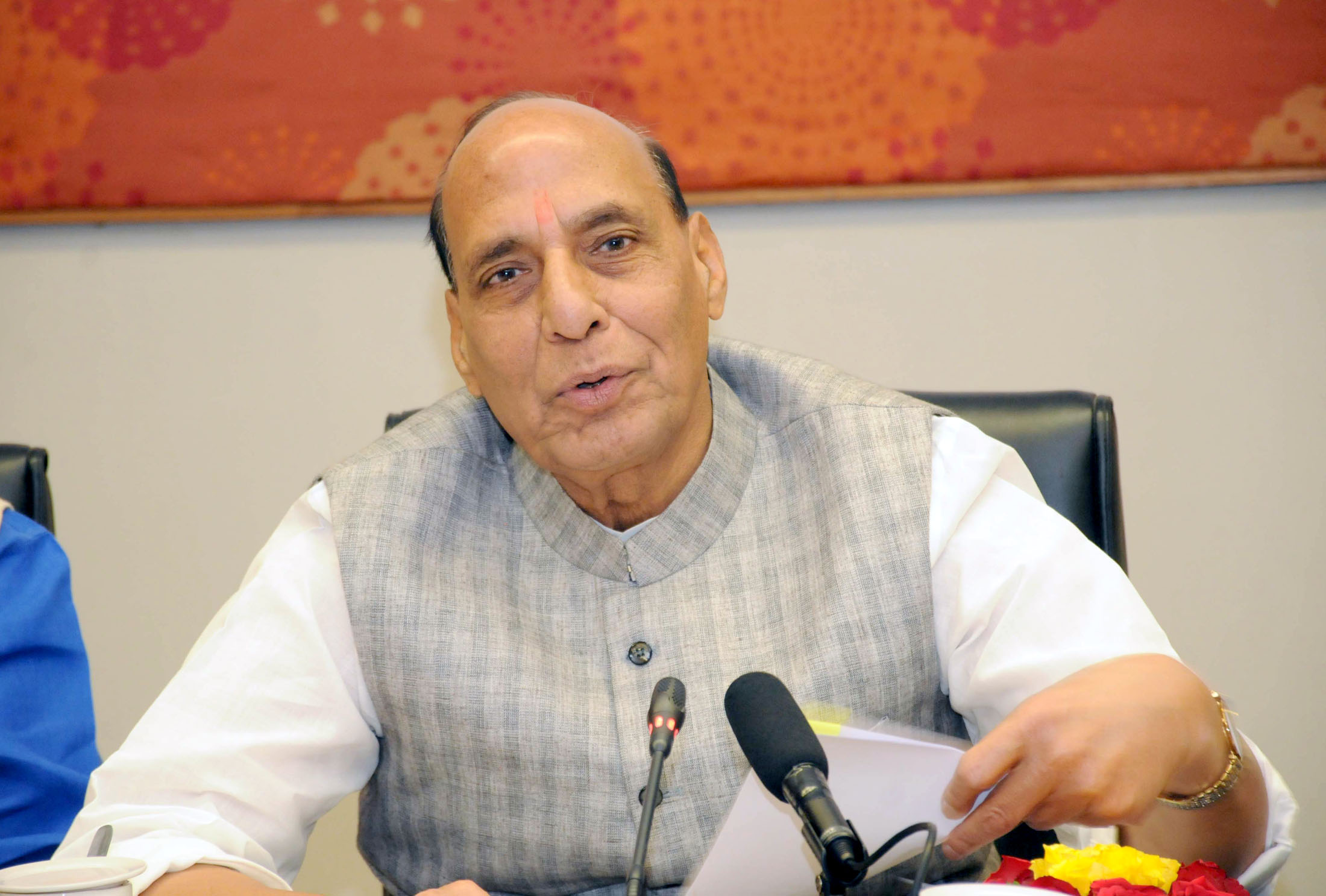 The Union Home Minister, Shri Rajnath Singh addressing the 23rd meeting of the Western Zonal Council, at Gandhinagar, Gujarat on April 26, 2018.