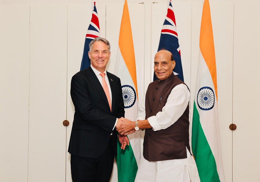 Raksha Mantri holds Bilateral Meeting with Australian Counterpart in Canberra
